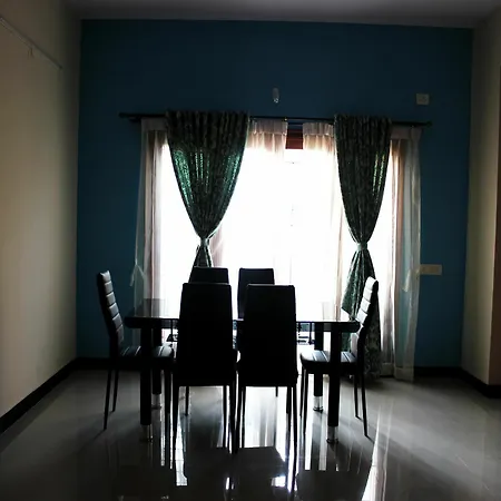 Oyo Apartments Mg Road Manipal Center
